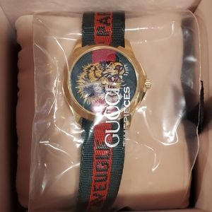 Gucci Men’s Timeless Tiger Watch NWT